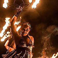 Fan-Fire LadyðŸ˜ƒ